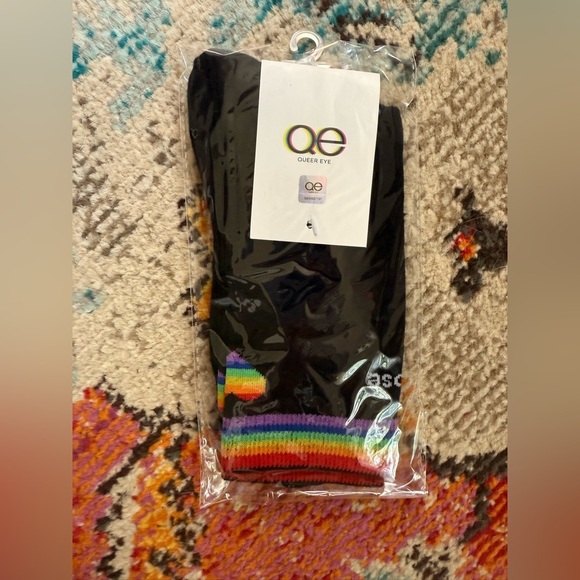 NWT Queer Eye Choose Kindness Pride Socks 🏳️‍🌈 - Picture 5 of 5